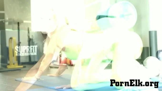 VickyFox - Dirty Workout - Mein Vorprogramm zum geilen Fick  [FullHD 1080]