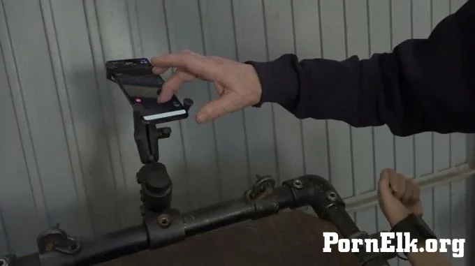 AmateureXtreme - 3 Toys in der Muschi  [FullHD 1080]