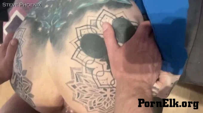 StevePhoenix - Sie geht ihrem Freund mit einem Arschfick in der Mittgaspause fremd...  [FullHD 1080]