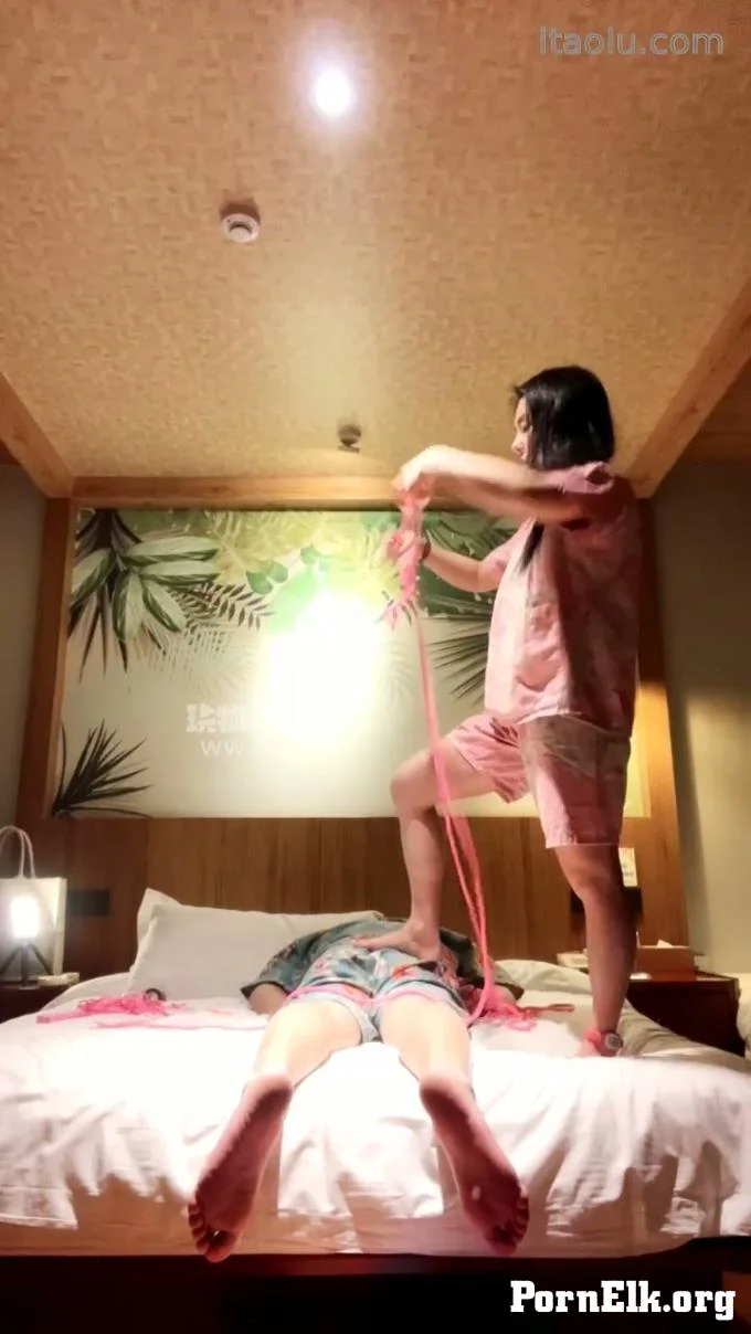 Taolusm - Huangshan Muscle Fan Bingbing - Public Bathhouse Develops Dogs  [HD 720]