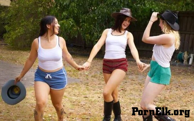 Arcadia, Hunny, Ruby Tuesday - Heat Is On  [FullHD 1080]