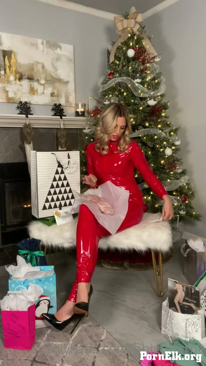 Heather Highborne - Look at all the wonderful s I got for Christmas to ruin you with 004  [FullHD 1080]