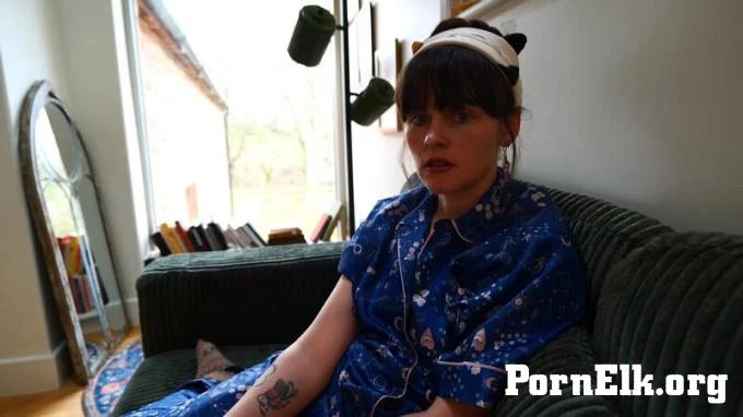 Sydney Harwin - Paper Planes  [FullHD 1080]