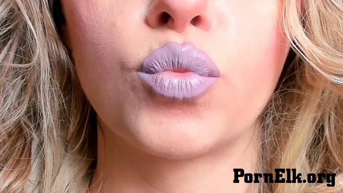 Petite Mercy - Light Pink Lip Licks and Sniffs  [FullHD 1080]