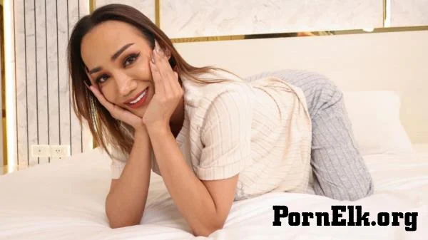 Rii - Rii Returns for More Fun [HD 720p]