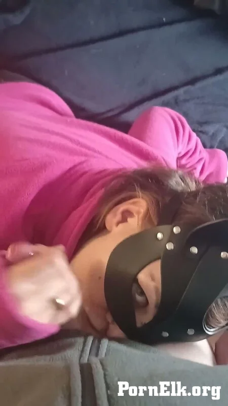 XxxAlexandra2002 - Blowjob in meiner Fleecejacke lasst ihn ordentlich abspritzen  [FullHD 1080]