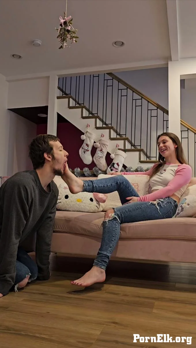 HoneyPotProductions - Mistletoes  [FullHD 1080]