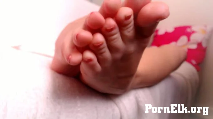 SpoiledBratMercy - Foot Slave Turned House Bitch  [FullHD 1080]