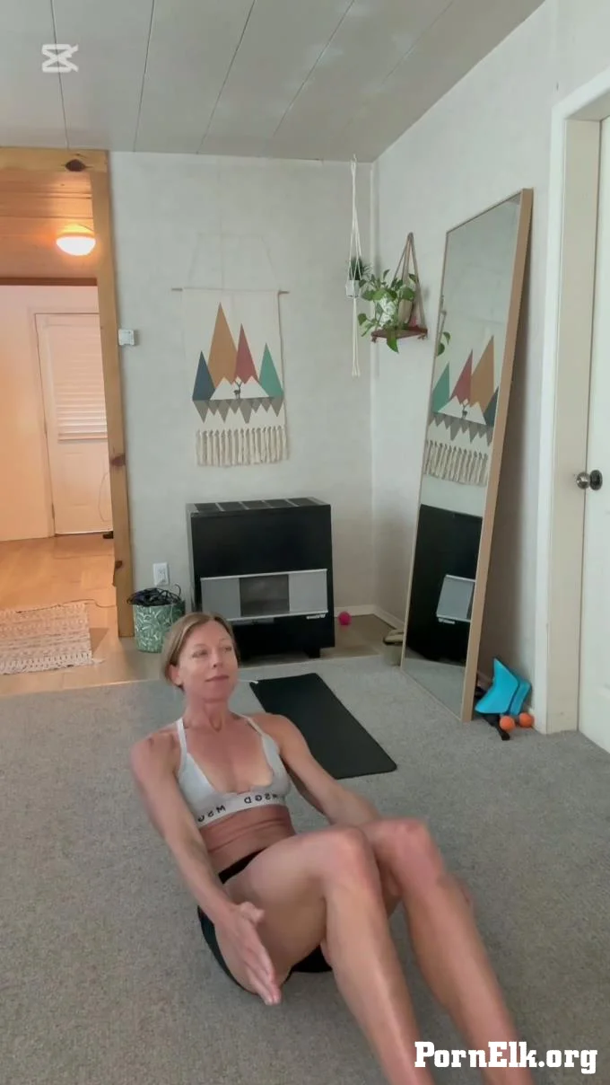 JodisLips - Body swap with Jodis fit body  [FullHD 1080]