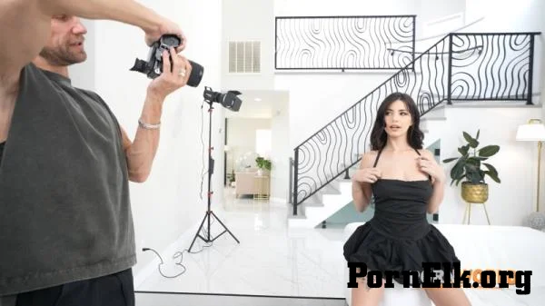 Asteria Jade, Vince Karter - Stunning Model Asteria Jade Takes A Pussy And Ass Pounding From Stud Photographer [UltraHD 4K 2160p]