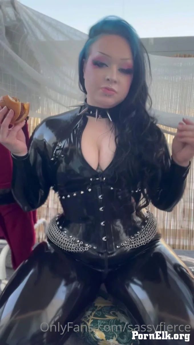 Nova The Nerd - Latex Catsuit Mugbang Chat And Corset Try On  [HD 720]