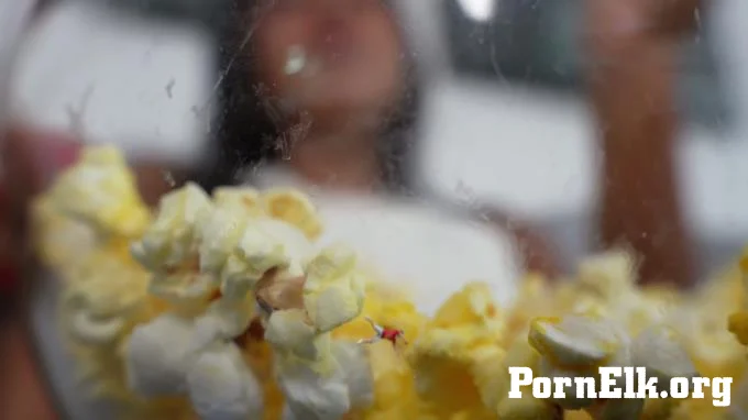 Rise of the Giantess - Giantess Enola - Eating Tiny People just like Popcorn  [4K 2160]