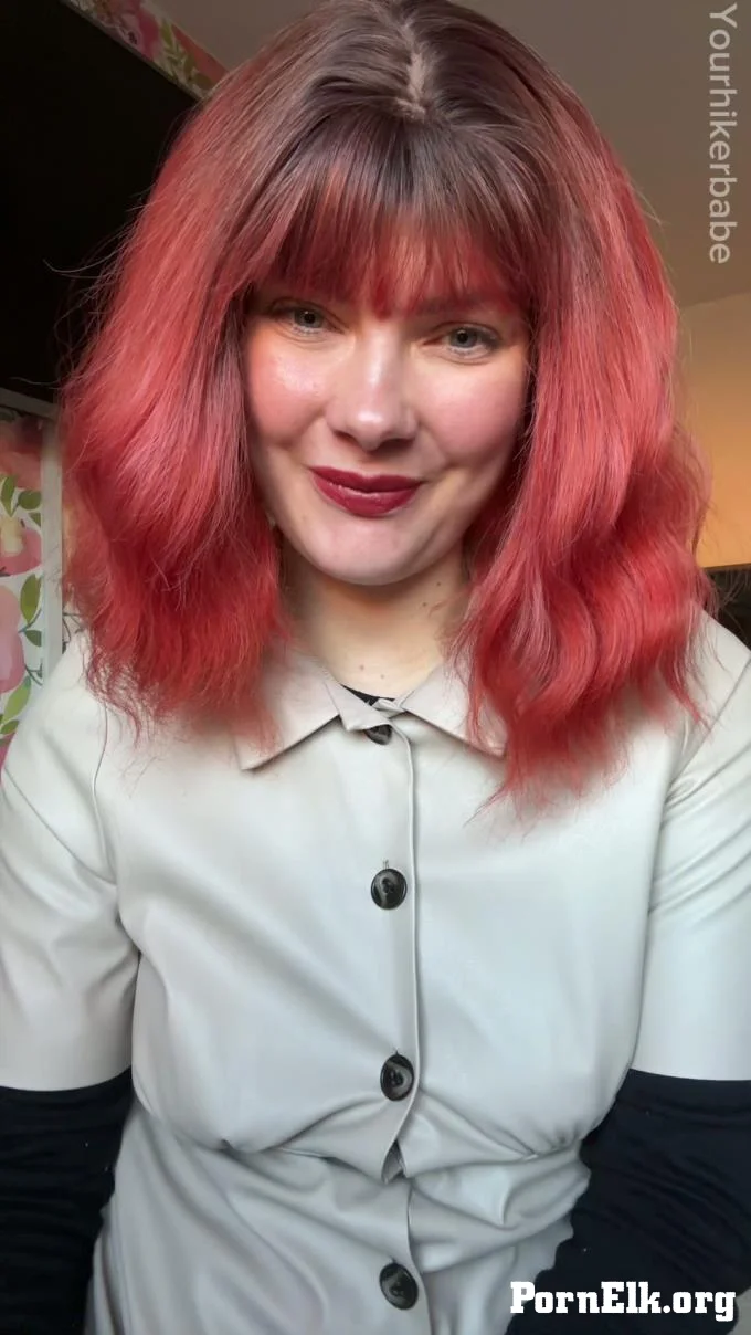 Yourhikerbabe - Public Humiliating BNWO Encounter for ABDL  [FullHD 1080]