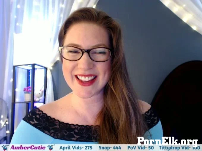 Amber Cutie - Stripping and Wiggles  [SD 600]