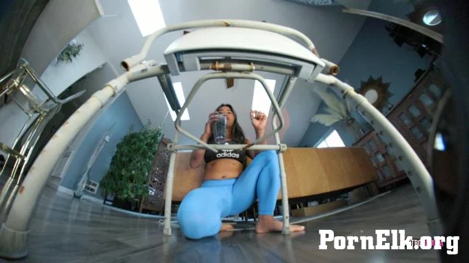 AstroDomina - Caged Toilet Fart Slave Feat Goddess Sydney  [FullHD 1080]