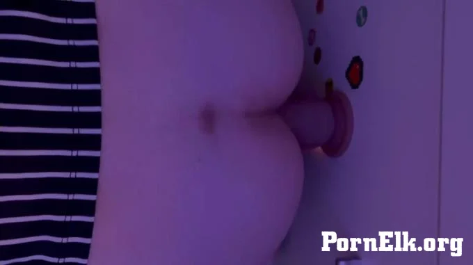 Naomi_Pink - Meine ehefrau mit einem Dildofick  [FullHD 1080]