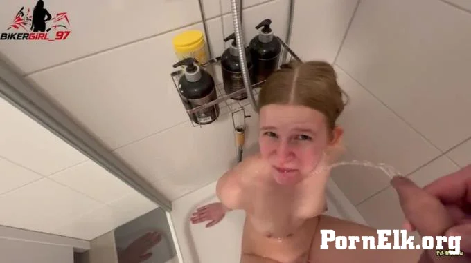 Bikergirl_97 - OMG - Absolut tabu brechen - Zum ersten mal pinkeln versuchen  [FullHD 1080]