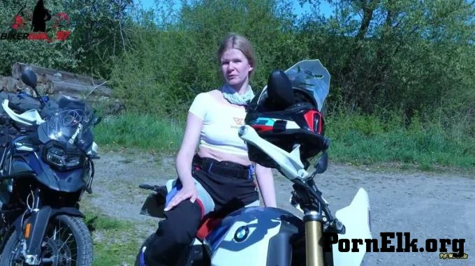 Bikergirl_97 - Ich Stelle Mich Vor  [FullHD 1080]