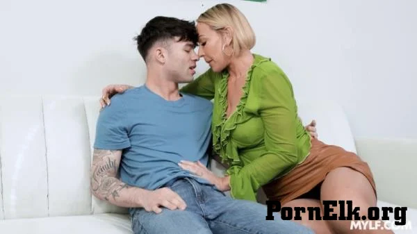 Taylor Vixxen, Mellanie Monroe - You Can Have My Boy's Cock, but His Seed Is Mine! [FullHD 1080p]