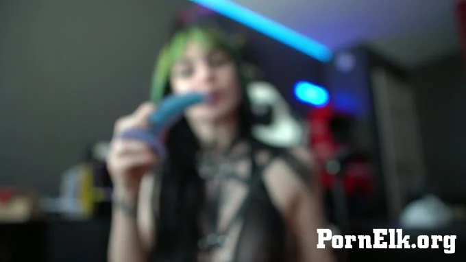 Prettyinpunk92 - Your Little Dick Doesn't Even Deserve My Drool  [4K 2160]