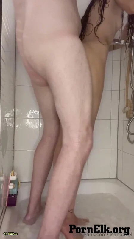 Haazel69 - Duschen kann Spa? machen - Doggystyle Part 1  [FullHD 1080]