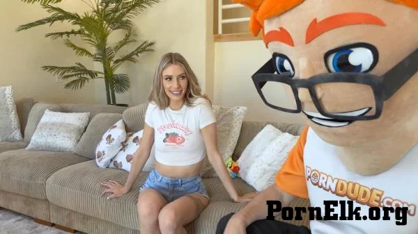Emily Jade - Babysitter Emily Jade Gets a Sexy Visit from Porn Dude [UltraHD 4K 2160p]