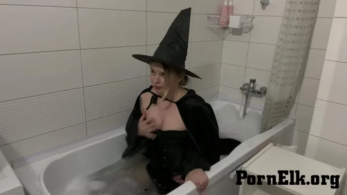 BigAss Jane - MELTING SORCERESS WICKED WET IN TUB WITH BUBBLES  [FullHD 1080]