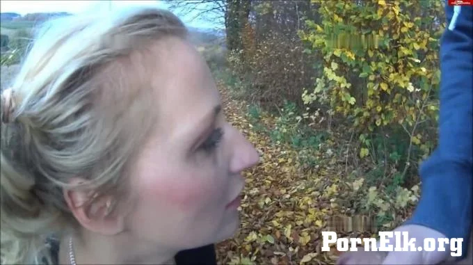 Skylabitch - Sperma-Make-Up, haha  [FullHD 1080]