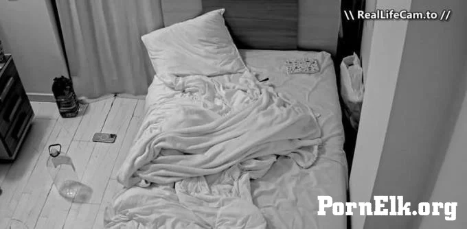 Reallifecam - Kelly And Her Guest Have Undercover Hot Sex From Behinde 09.06.2026  [SD 596]