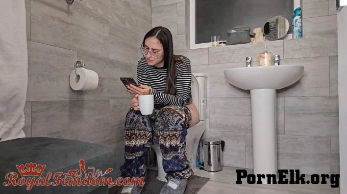 Royal Femdom: Human Toilet Paper Slave  [FullHD 1080]