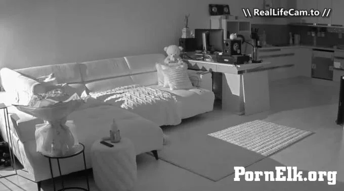 Reallifecam - Linda And Tibor Have Fun Pussy Rub Kisiing And Sex On Sofa 08.07.2026  [SD 552]
