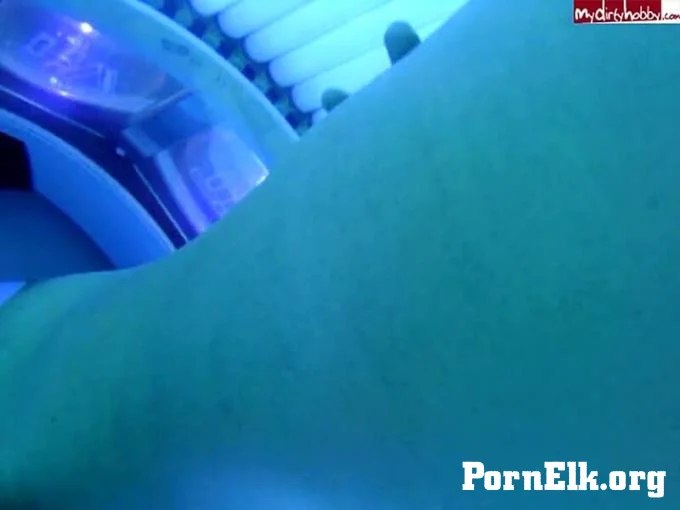 VickyPrivat - Im Solarium Teil 2  [HD 720]