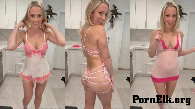 Vicky Stark - Try-On  [FullHD 1080]