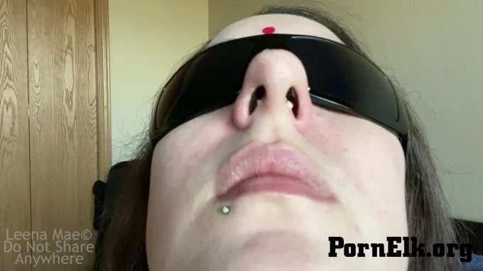 Leena Mae - Smoking and Snotty Face Fetish  [FullHD 1080]