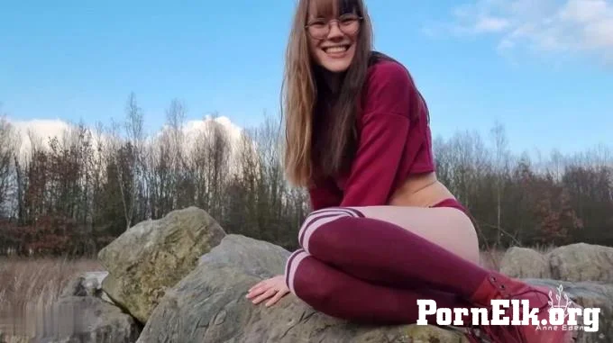 Anne-Eden - Spontanes Squirting im Freien  [4K 2160]