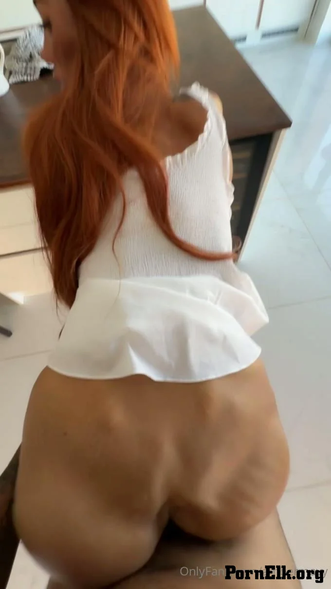 Amber May - Petite Babe With Massive Fake Tits BG  [FullHD 1080]