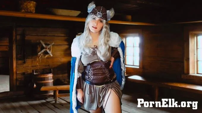 JuliaCrown - Barbarian Queen and little sex slave  [HD 720]