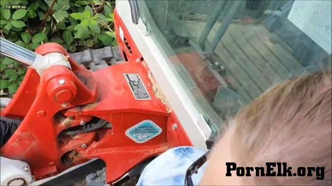 UserBitch - Facial - Voll in Die Fresse  [FullHD 1080]