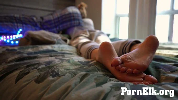 Imilia Audley - Quick Soles Tease and Ignore  [FullHD 1080]