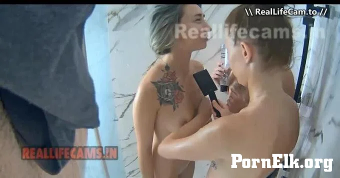 Reallifecam - Lucian S Bath Time Fun With Another Girl And Alexandra Joins 01.09.2026  [SD 536]