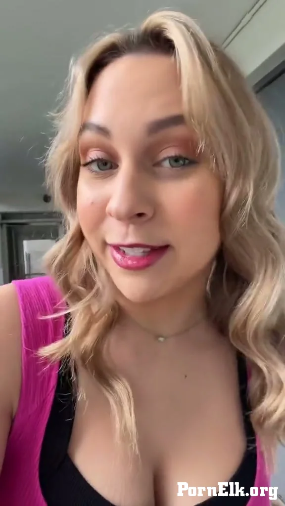 tiffstreatsxoxo - Shopping for my first sissy starter kit  [SD 576]