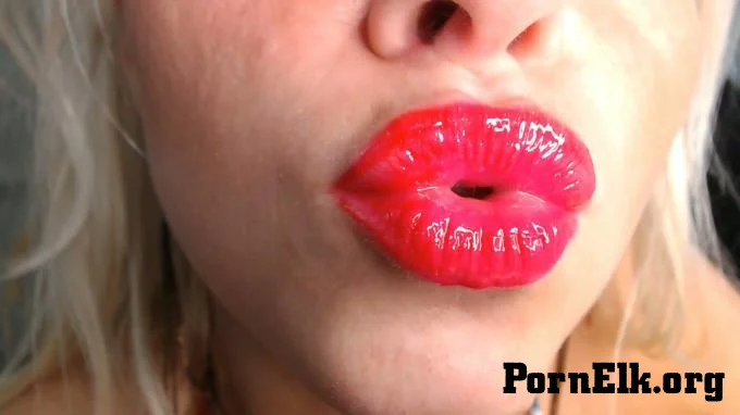 Petite Mercy - Lip Sniffing  [FullHD 1080]