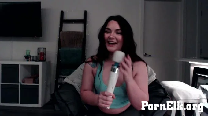 ClaireFoxxx - Hitachi quot;Magic Wandquot; Unboxing Vid  [HD 720]