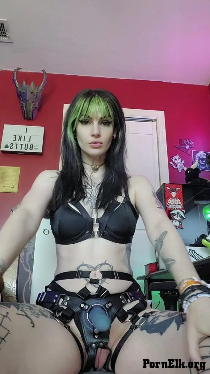 Prettyinpunk92 - Bend Over and Earn My Attention  [FullHD 1080]