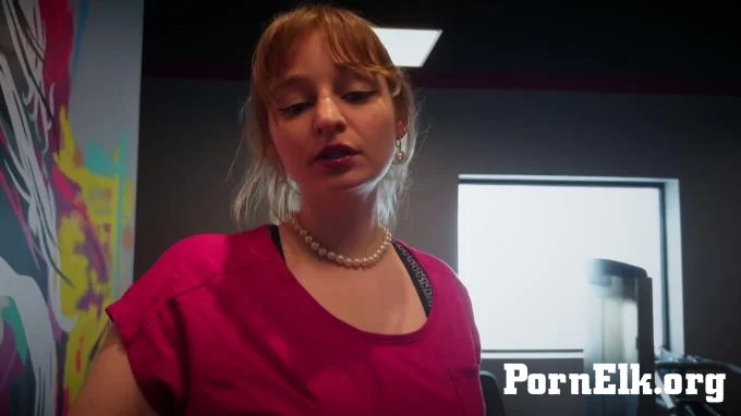 Delilah Cass - FREE SFW Hotel Gym Workout  [FullHD 1080]