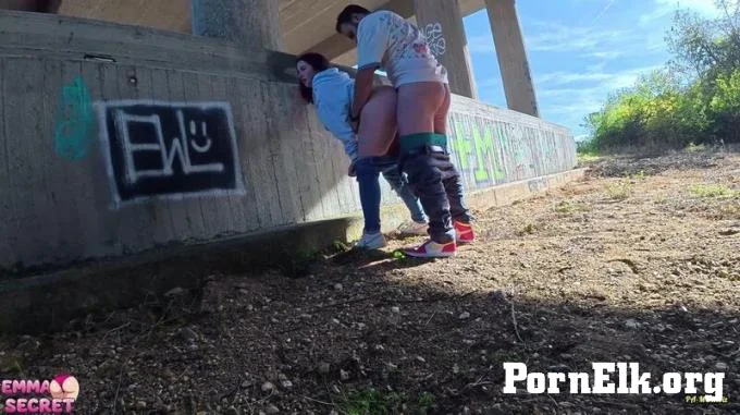 EmmaSecret - Extrem Public - Hose runter unter der Brucke, jeder konnte mich sehen  [FullHD 1080]