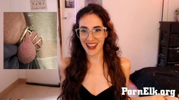 Mistress Maxima - Rating chastity cages for a sub  [FullHD 1080]
