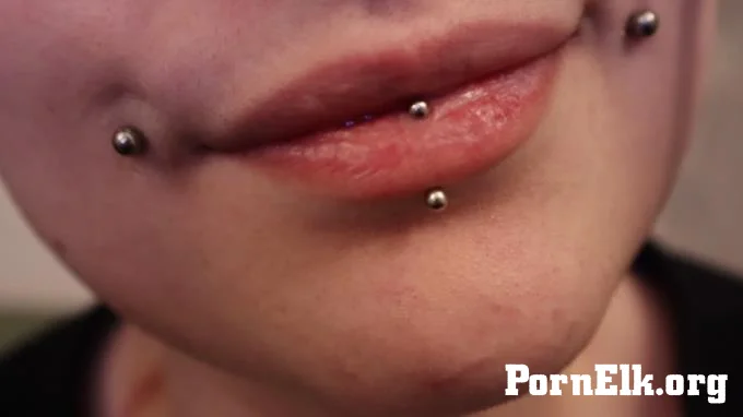 Charlotte Darling - Accidental shrinking scent of a giantess  [FullHD 1080]