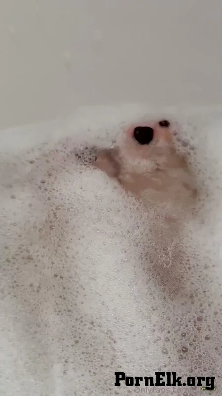 Bibixxx - Fur alle meine Fu? Fans - Badeschaum macht meine Fu?e weich  [FullHD 1080]