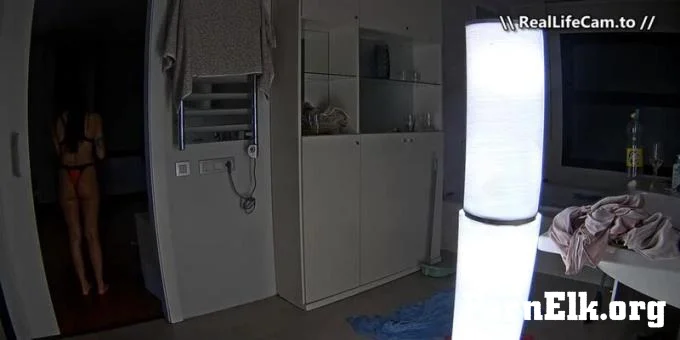 Reallifecam - Party Continue In Bathroom After Pool 01.10.2026.  [SD 616]